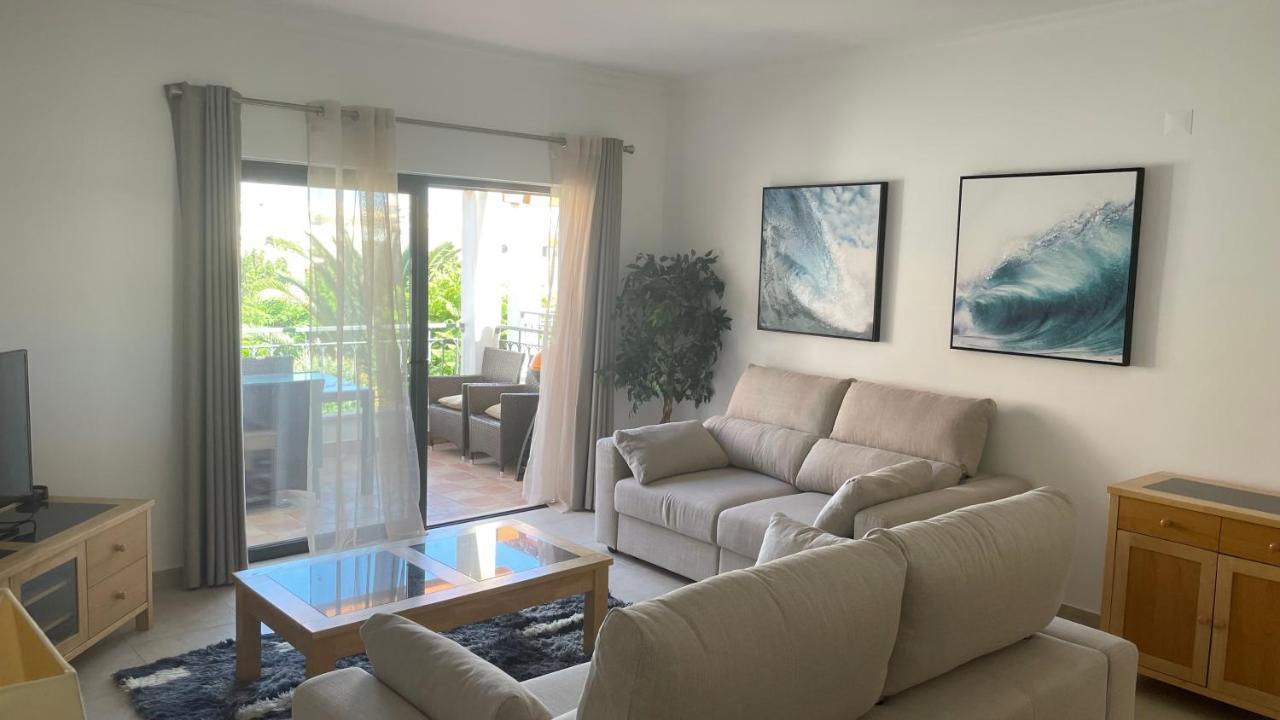 Amazing 2 Bedroom Apartment Near Beach With Pool 라고스 외부 사진