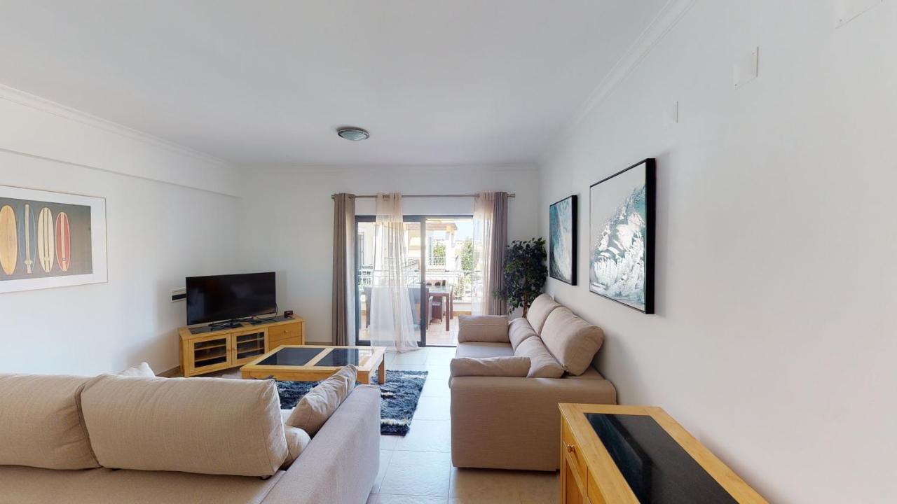 Amazing 2 Bedroom Apartment Near Beach With Pool 라고스 외부 사진