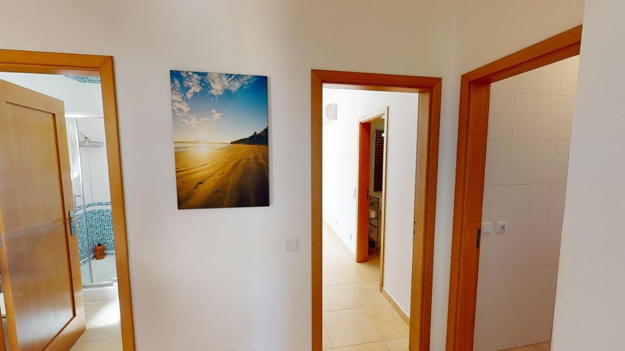 Amazing 2 Bedroom Apartment Near Beach With Pool 라고스 외부 사진